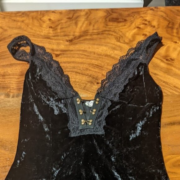 Free People Intimately - Wait For It Velvet Bodycon Mini Dress | Black | XS - Picture 9 of 9